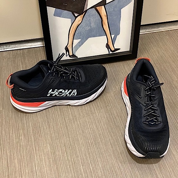 Hoka One One Shoes - Hoka One One Bondi 7 running shoes in blue and pink colors Size 9.5